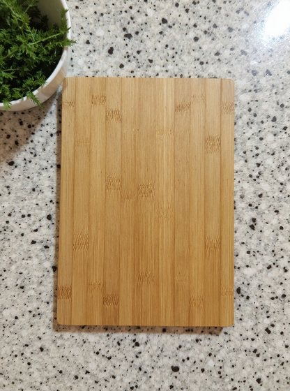 Personalized Bamboo Charcuterie Board with Custom Name Engraving – The Ultimate Bespoke Entertaining Essential